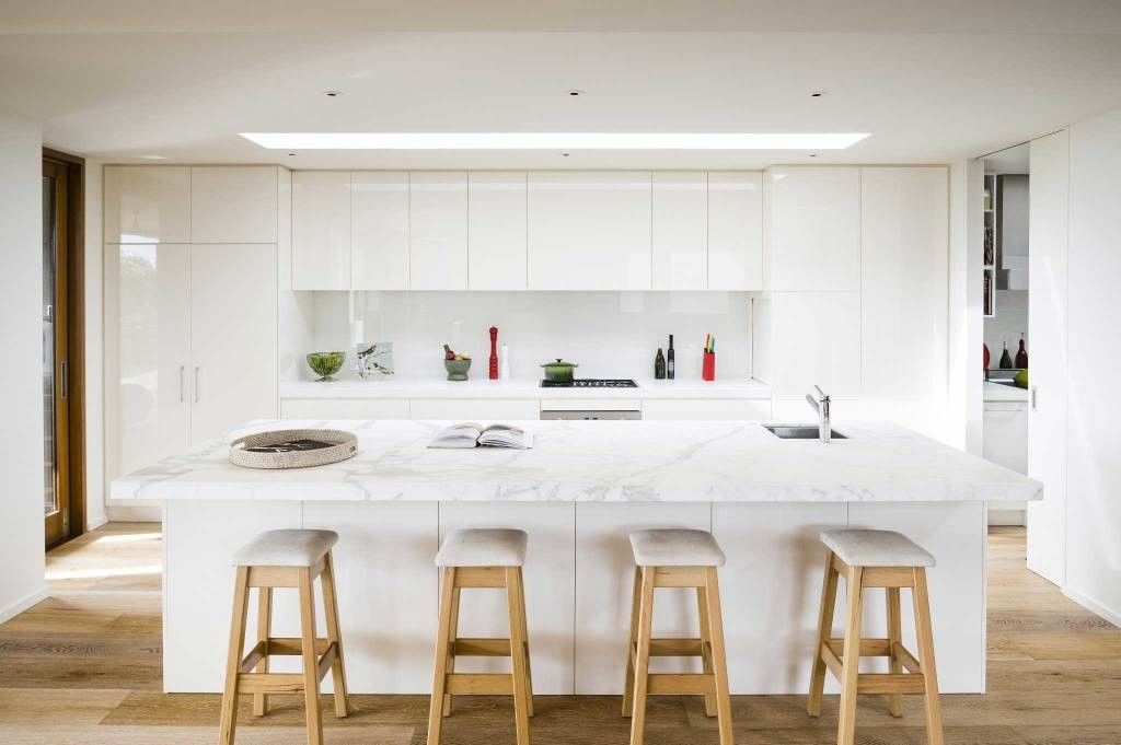 Armário de cozinha brilhante para design de móveis completo