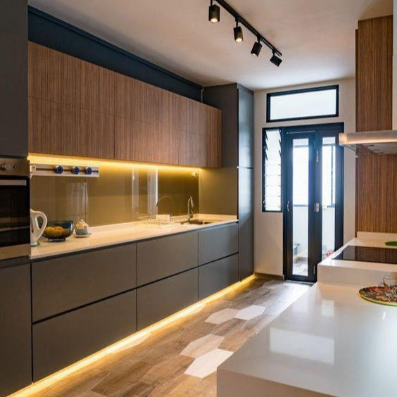 Armário de cozinha de villa/apartamento com material MDF MR super durável e acabamento cinza fosco
