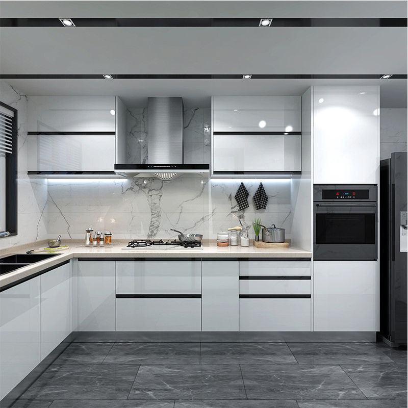 Armário de cozinha italiano moderno com mesa de pedra de borda plana e cor de folheado personalizada