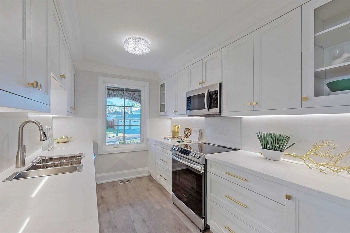 Armário de cozinha de design em moldura para villa/apartamento