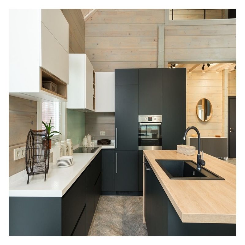 Modernize sua cozinha com armários de compensado personalizados e acessórios de armazenamento de Susan preguiçoso