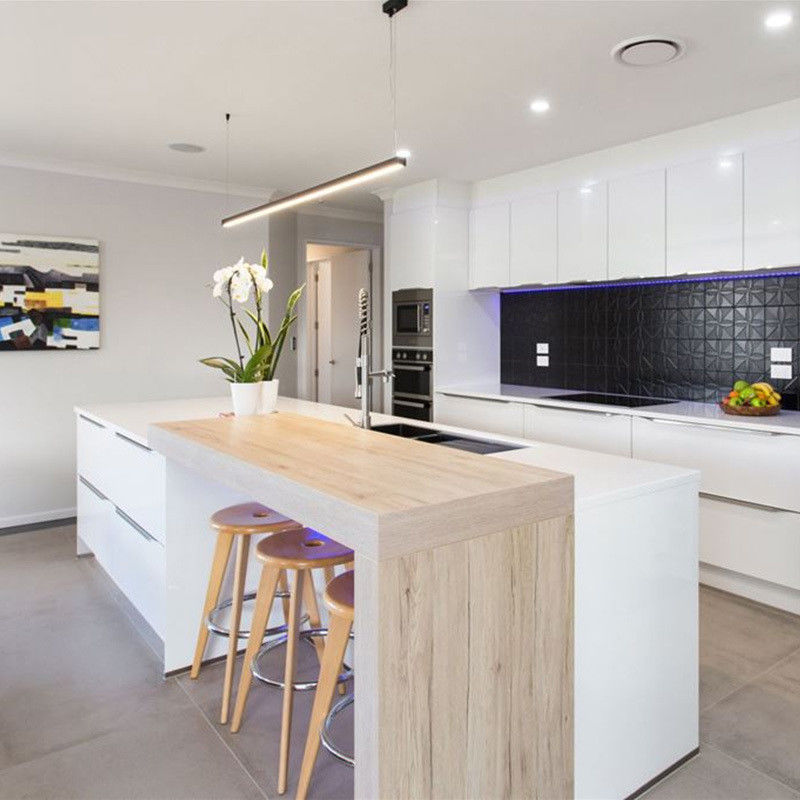 Armários de cozinha de madeira inteligente Mobiliário italiano para villas e apartamentos