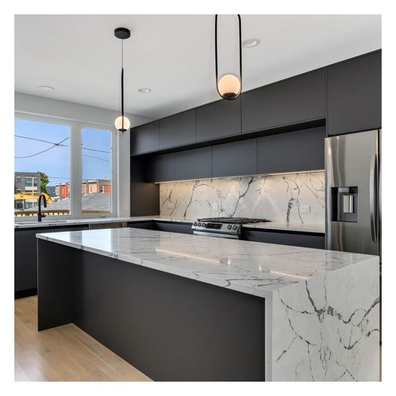 Armários de cozinha de madeira maciça de cor personalizada para fácil limpeza em design minimalista
