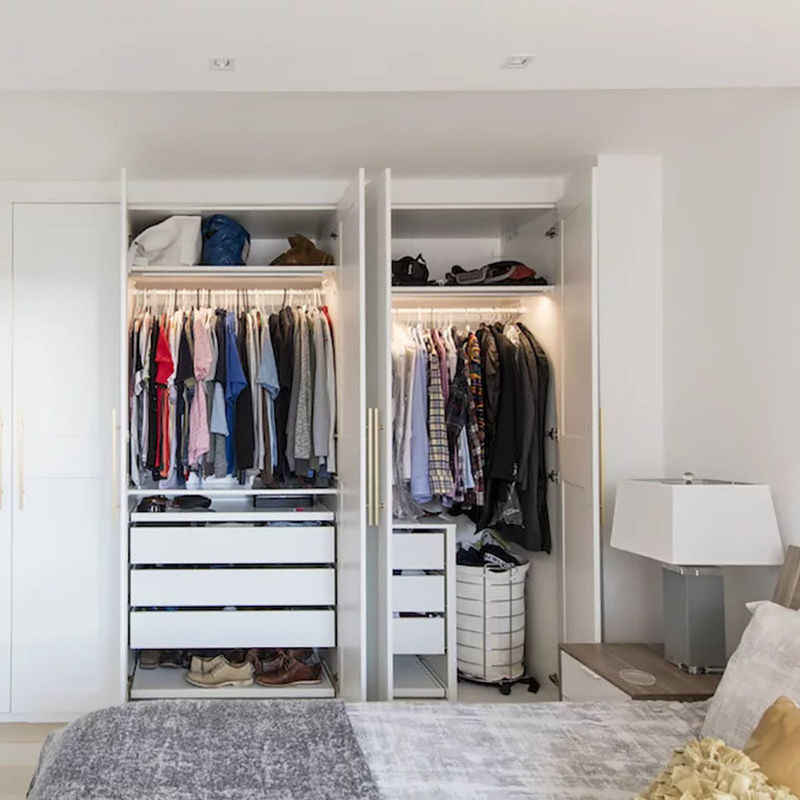 Conjunto de móveis modernos para o armário da parede do quarto Design incorporado e opções 2D / 3D