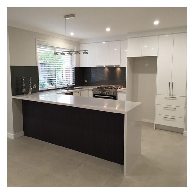 Armários de cozinha de madeira maciça com design de ilha de cozinha em estilo minimalista romântico moderno