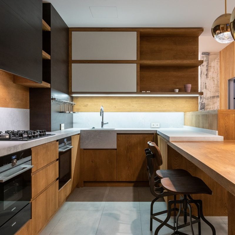 Armário de estilo moderno em forma de U Laca de pintura Armário de cozinha com vantagem durável