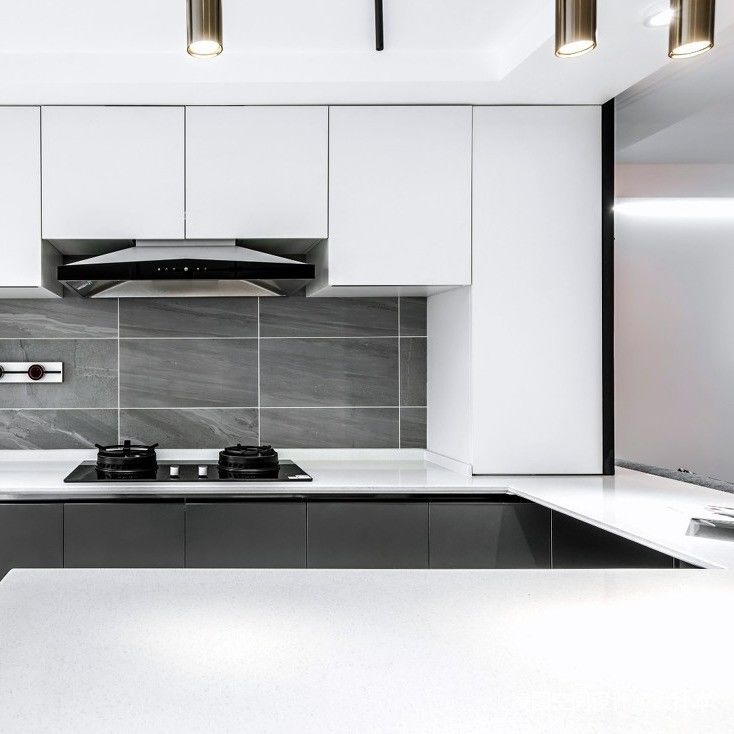 Armário de estilo moderno em forma de U Laca de pintura Armário de cozinha com vantagem durável