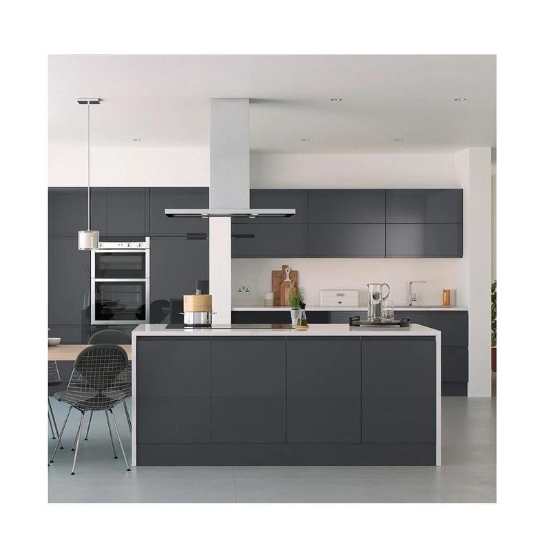 Armários de cozinha de madeira maciça de luxo moderno com design à prova de fogo e material de porta HDF
