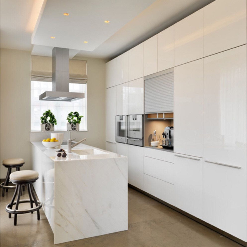 Armários de cozinha personalizados de cor de chapa completa para o mercado em design moderno