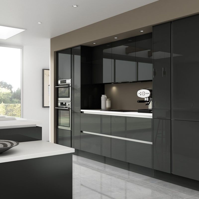 Blum Hardware Kitchen Island Armário de despensa com painel de porta de madeira maciça em design preto
