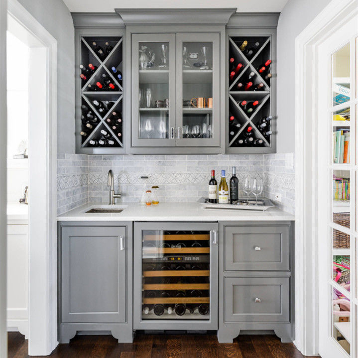 Mobiliário para casa de luxo moderno Bar de estilo euro Estante de vinho com design de painel de estilo de madeira