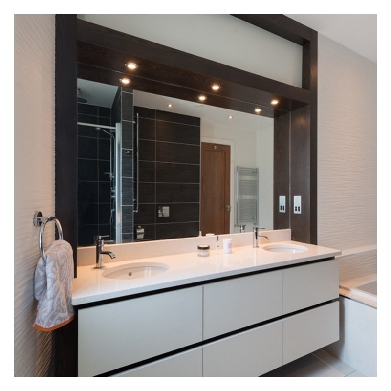 Armário de banheiro acrílico de alta brilho de cor personalizada com lavatório duplo e montagem na parede