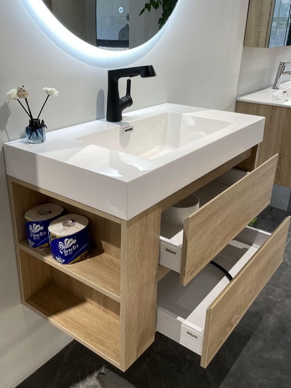 Mobiliário de banheiro de hotel tamanho personalizado impermeável piso de vaidade montado e economizador de espaço