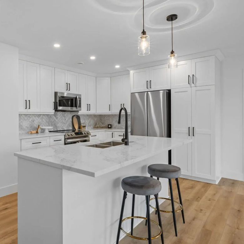 Modern White Shaker Acrílico RTA Cozinha Armário de Desenho de Esquina Mágica