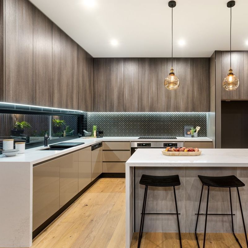 Blum Hardware Armário de cozinha de chapa de polímero de estilo europeu configurado altamente para necessidades OEM / ODM