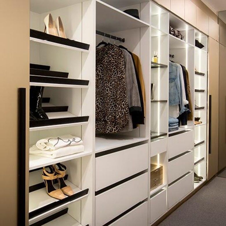 Conjunto personalizado estilo de madeira 2024 Modelo Modular de quarto sistema de armário para apartamento