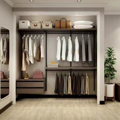 Grande caminhada de madeira em guarda-roupa para apartamento moderno 2D / 3D e design de ponta