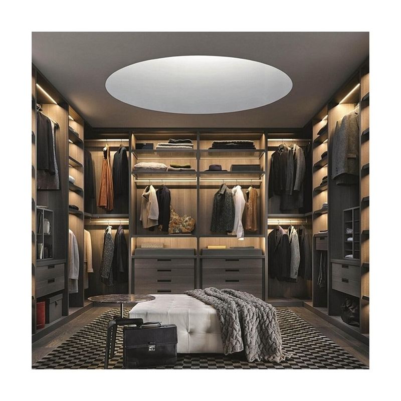 Cabrio contemporâneo YALIG Pole System Walk In Room Gabinete de estilo aberto Armários grandes